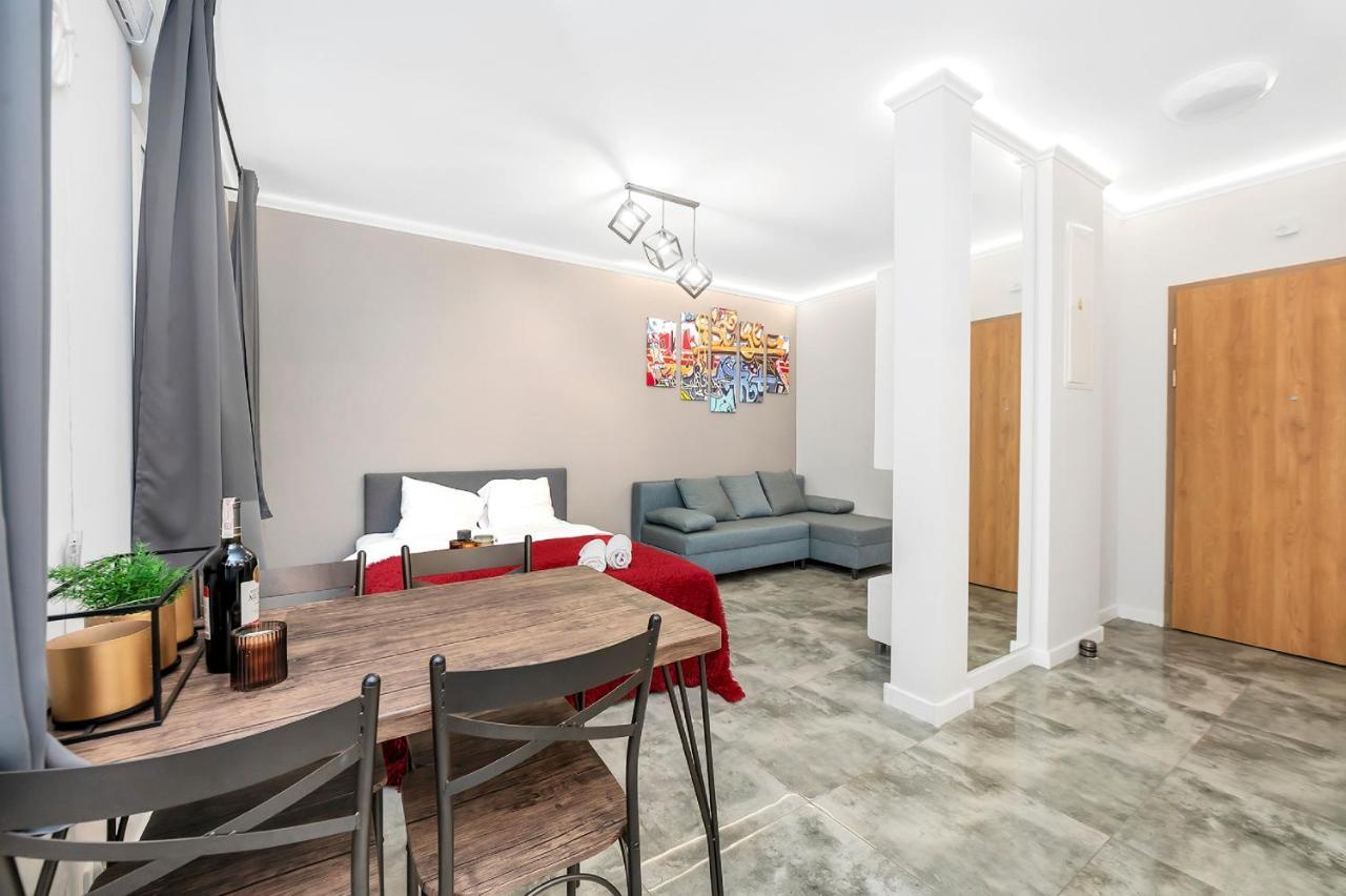 Lumina Apart Near Moniuszko Park Lodz Apartment ภายนอก รูปภาพ